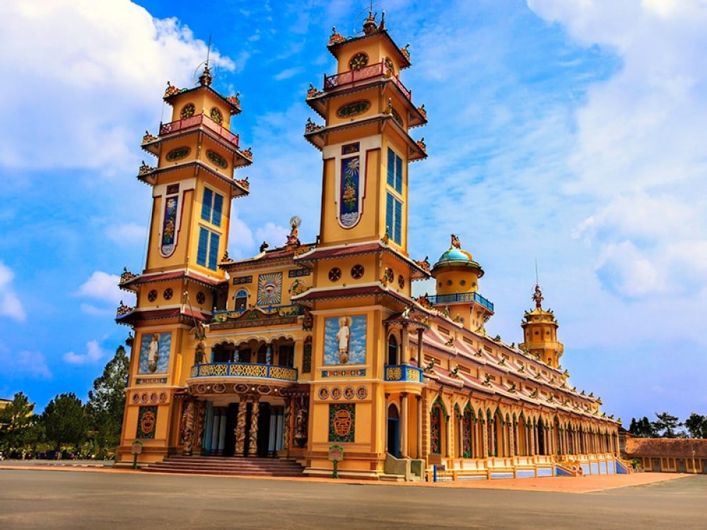 SÀI GÒN - CAO ĐÀI - CỦ CHI - SÀI GÒN 1 NGÀY