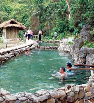MỘC CHÂU- TẮM KHOÁNG NÓNG BÒ ẨM - THÁC TẠT NÀNG - BẢN PHỤ MẪU